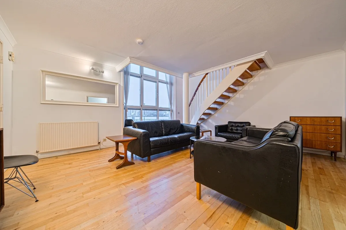 2 bed flat to rent, Queen of Denmark Court, Rotherhithe, SE16