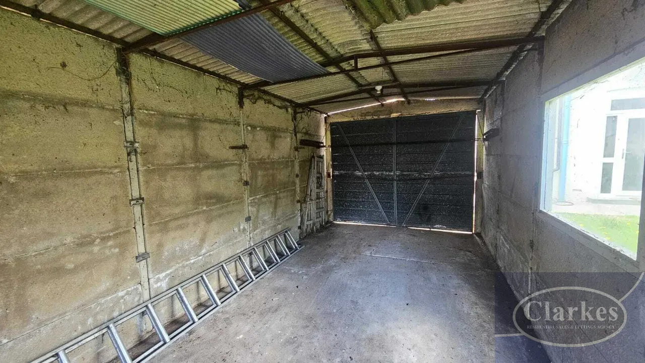 Markham Road, Charminster, photo 13