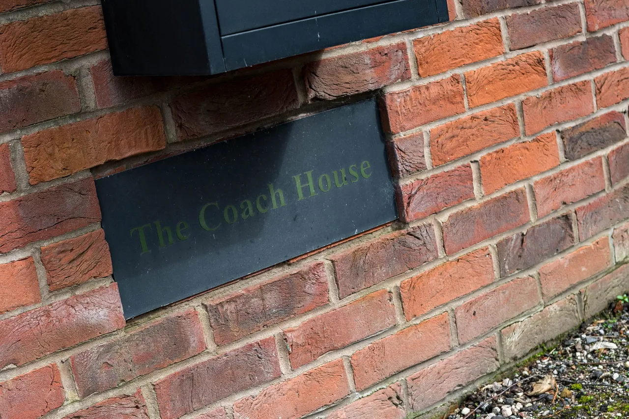 The Coach House, Home Farm, Bold, WA9 4SJ, photo 4