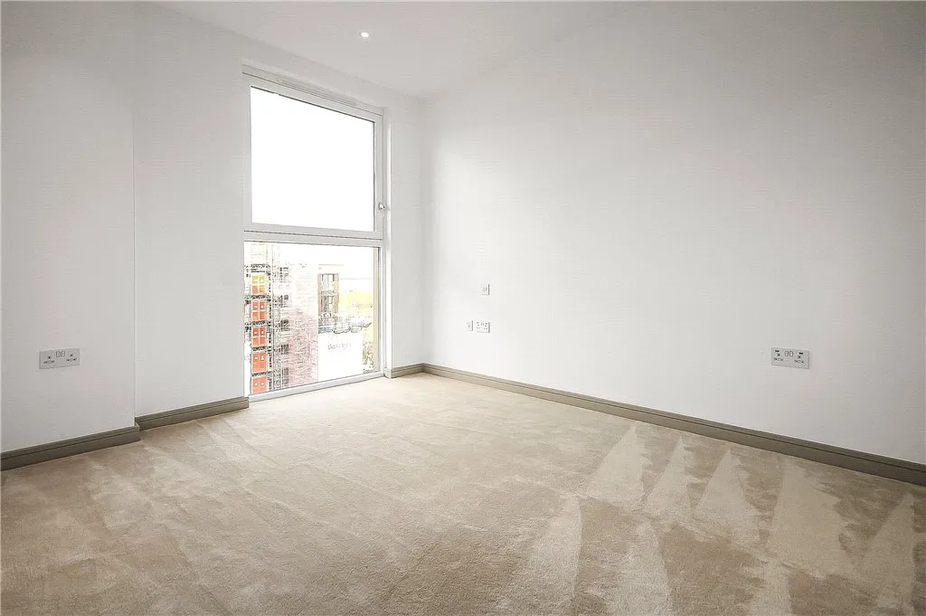 Eden Grove, Staines-upon-Thames, TW18, photo 7