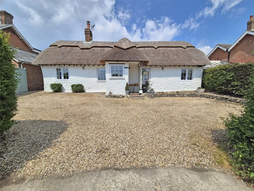 3 bed house for sale, Bransgore, Christchurch