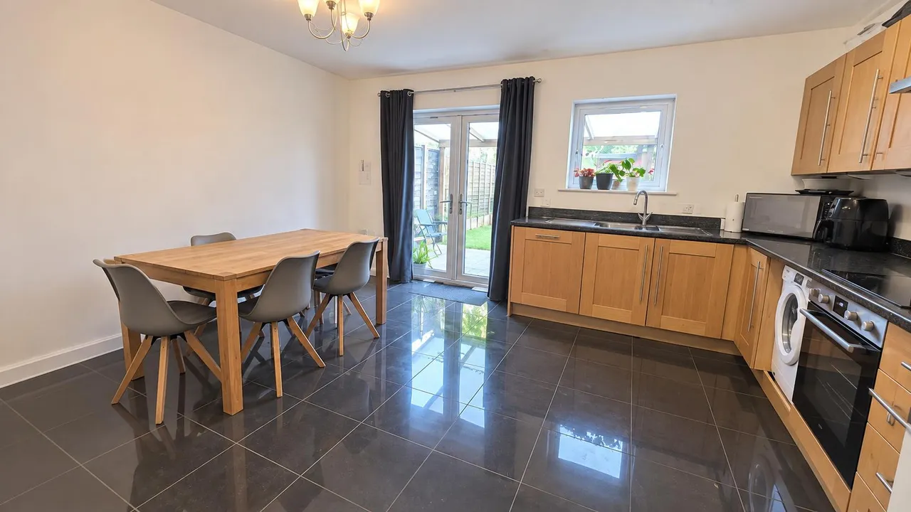 Academy Way, Dagenham, RM8, photo 5