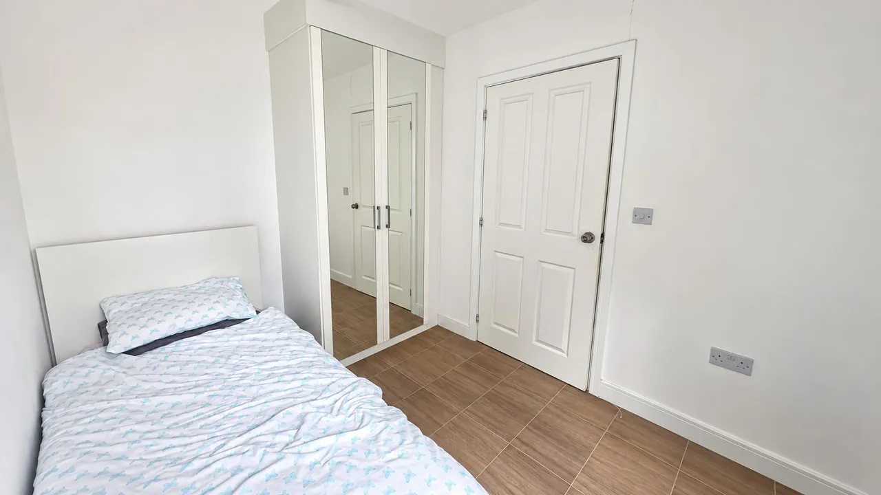 Academy Way, Dagenham, RM8, photo 16