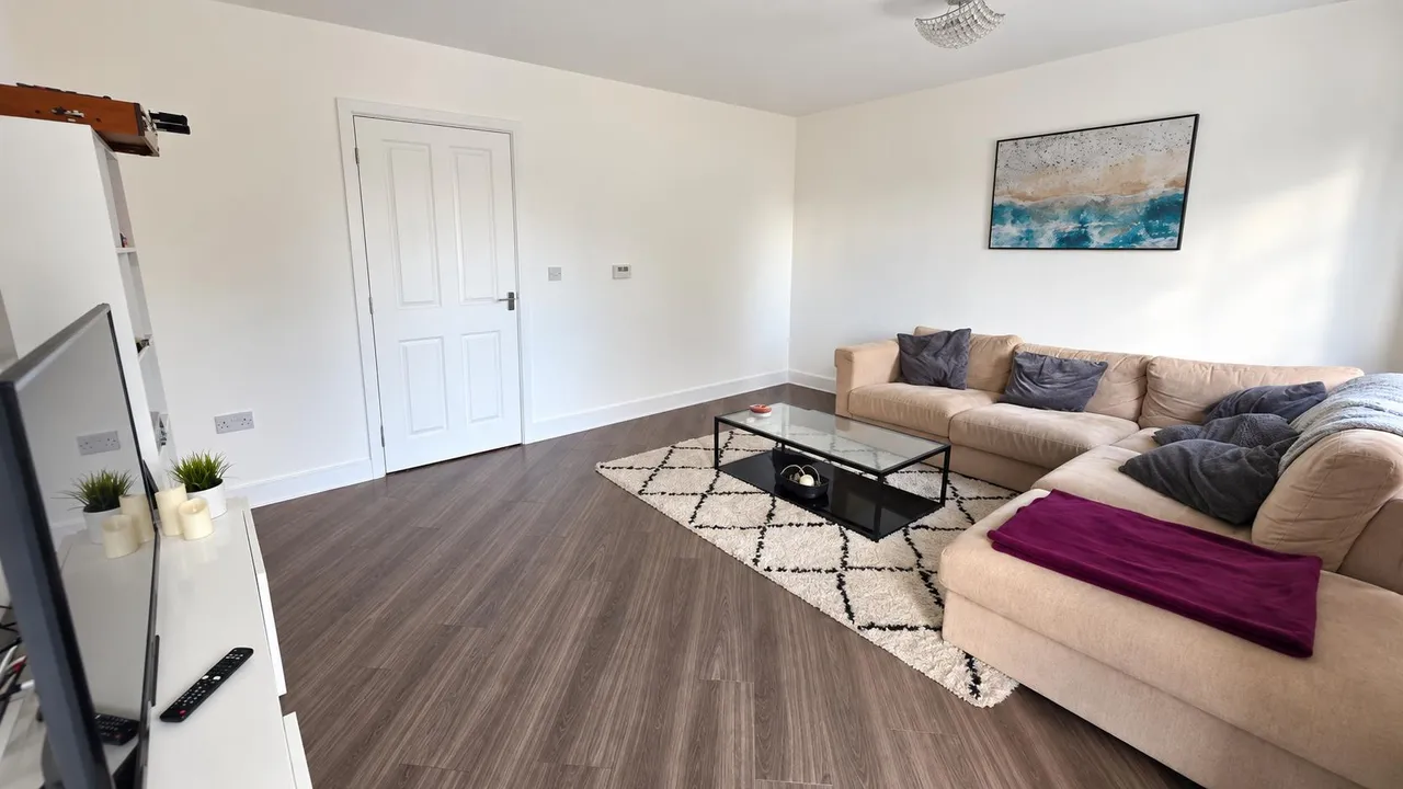Academy Way, Dagenham, RM8, photo 6