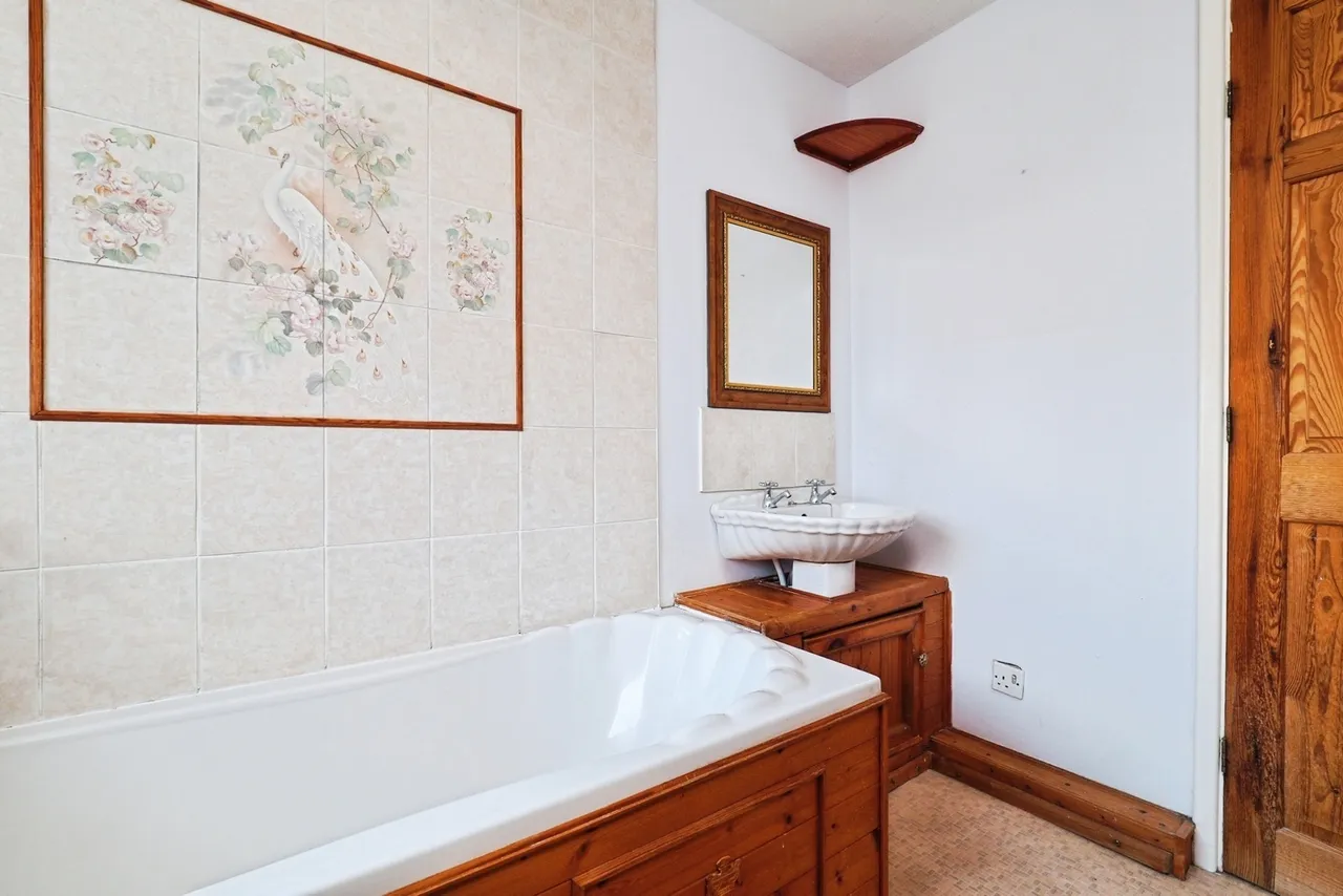 Elswick Drive, Beeston, NG9, photo 17