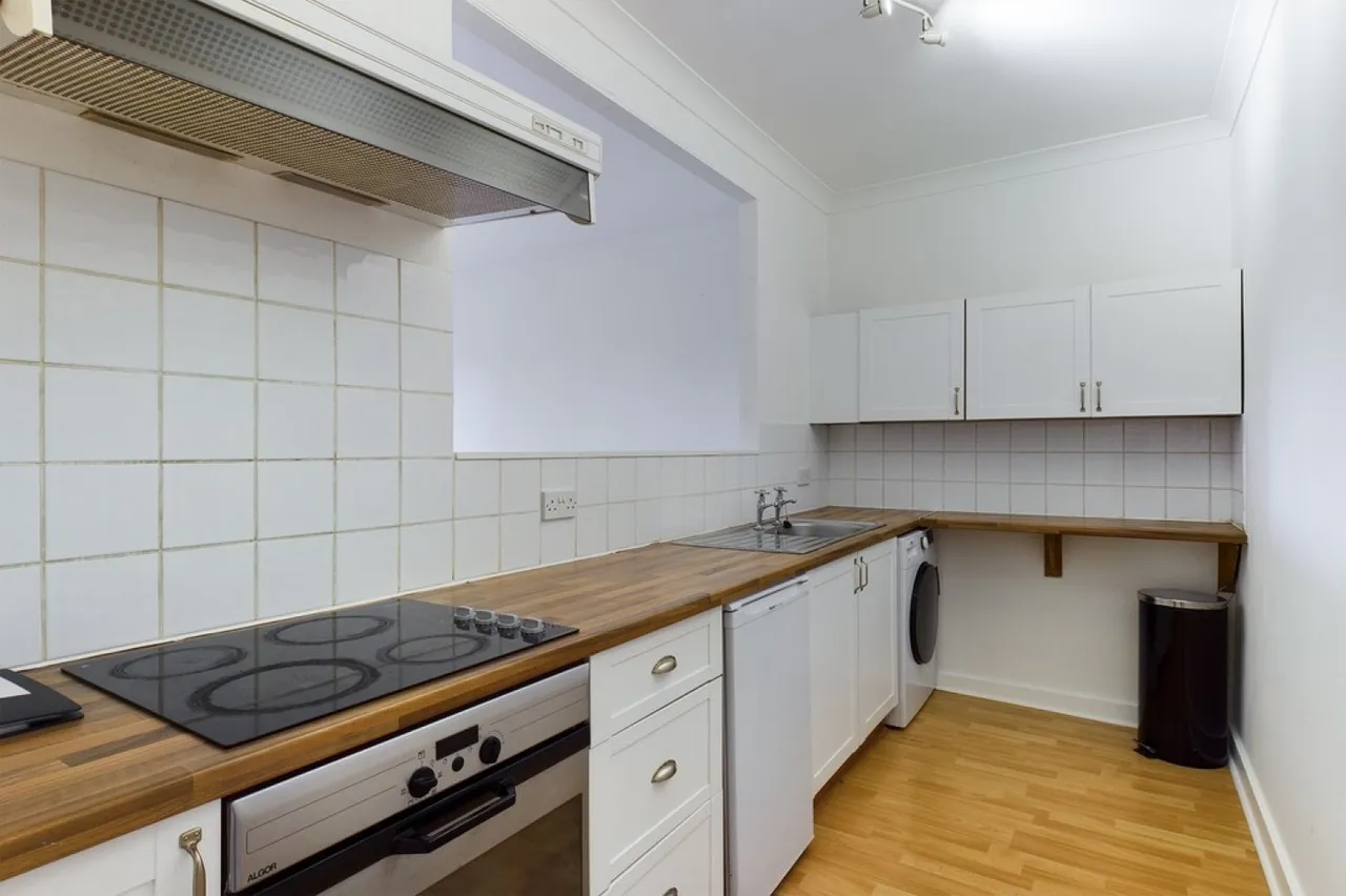 Lansdowne Road, Tunbridge Wells, TN1, photo 2