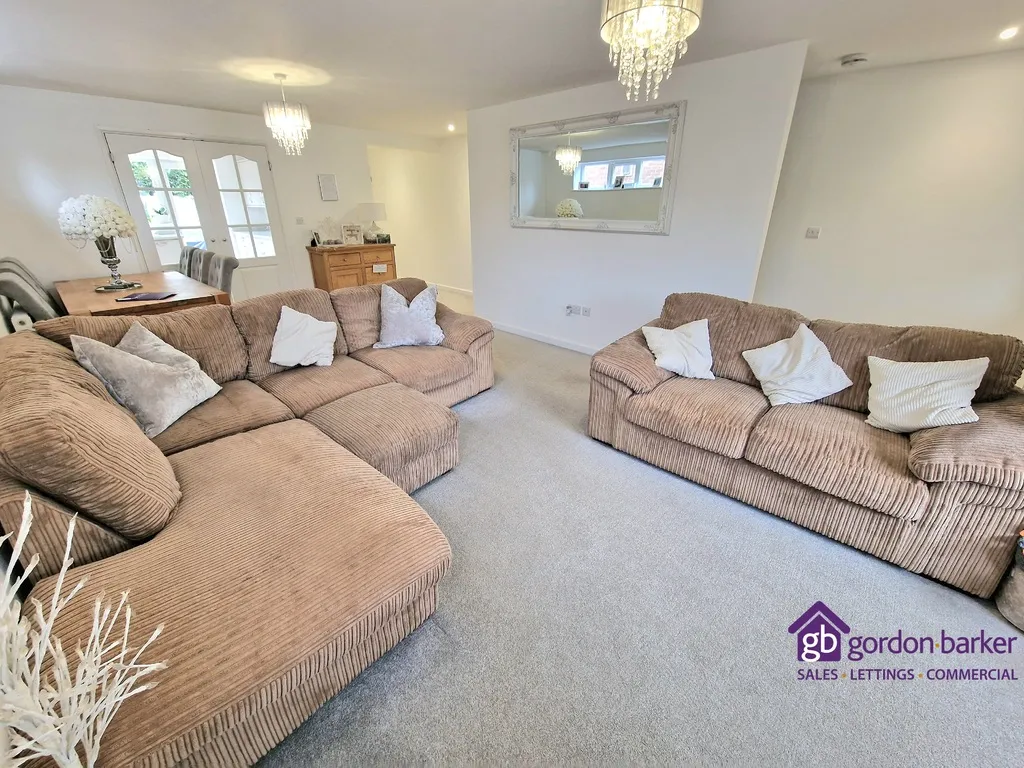 Pear Tree Close, Alderholt, Fordingbridge, SP6 3ER, photo 8