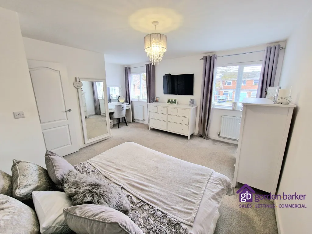 Pear Tree Close, Alderholt, Fordingbridge, SP6 3ER, photo 24