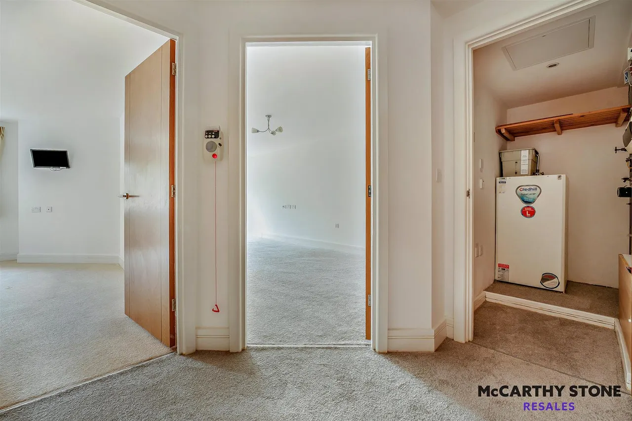 Mutton Hall Hill, Heathfield, TN21, photo 10