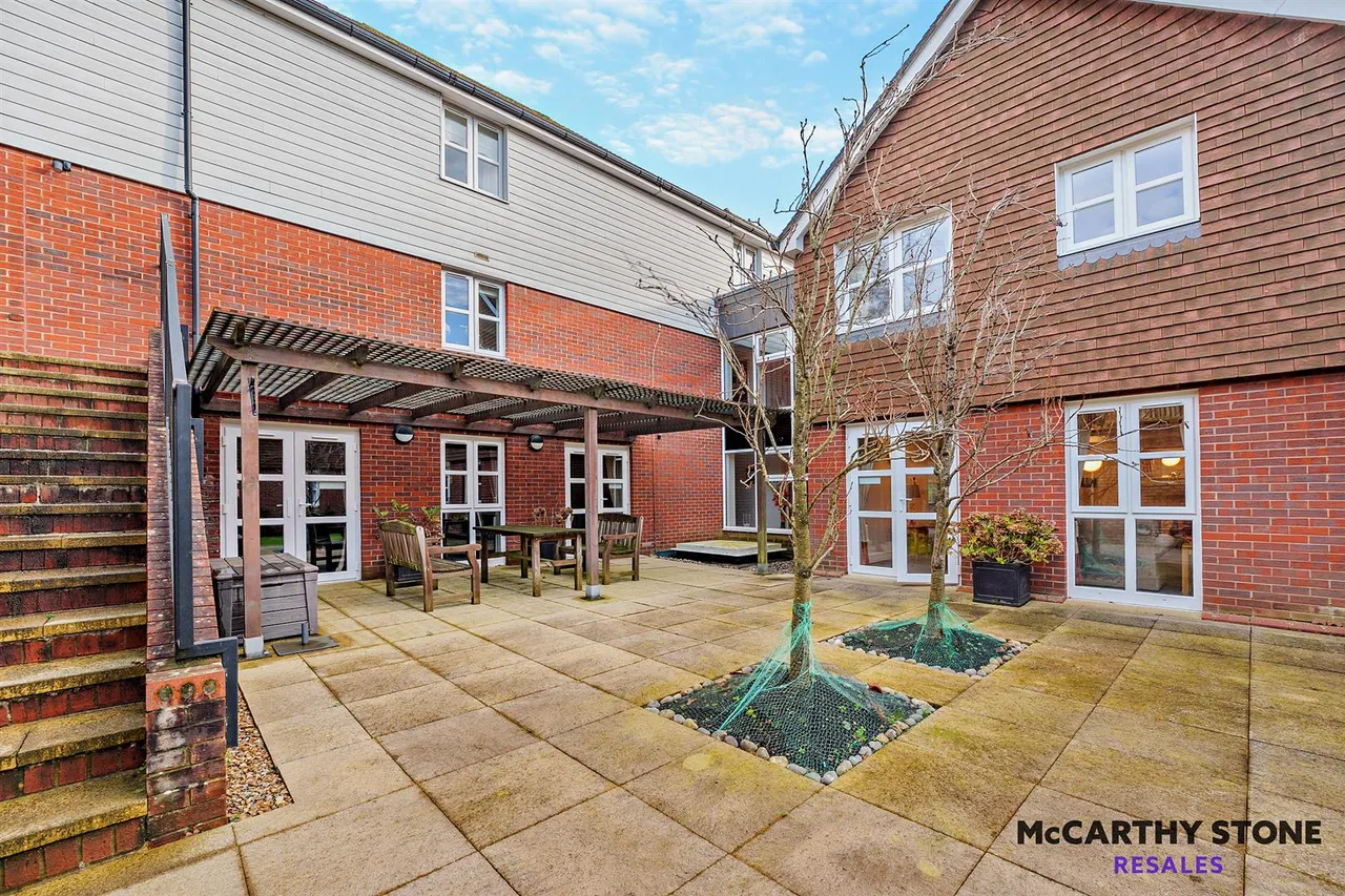 Mutton Hall Hill, Heathfield, TN21, photo 18