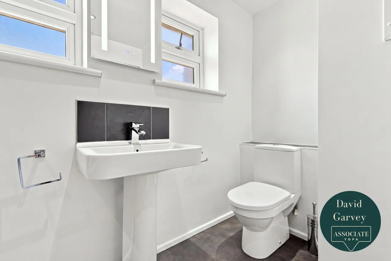 Grays Walk, Brentwood, CM13, photo 17