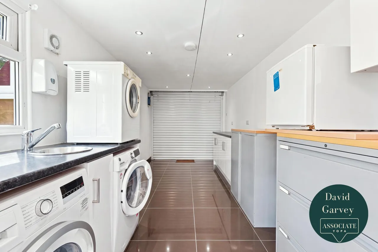 Grays Walk, Brentwood, CM13, photo 7