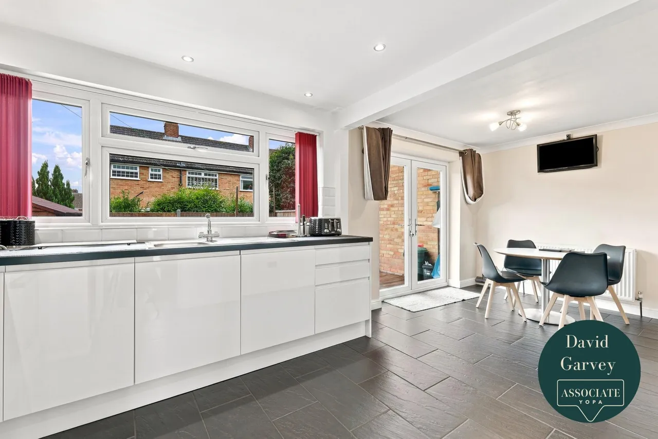 Grays Walk, Brentwood, CM13, photo 5