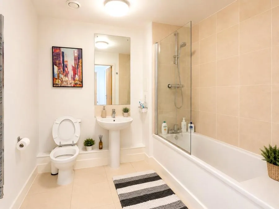 Featherstone Road, Southall, UB2, photo 3