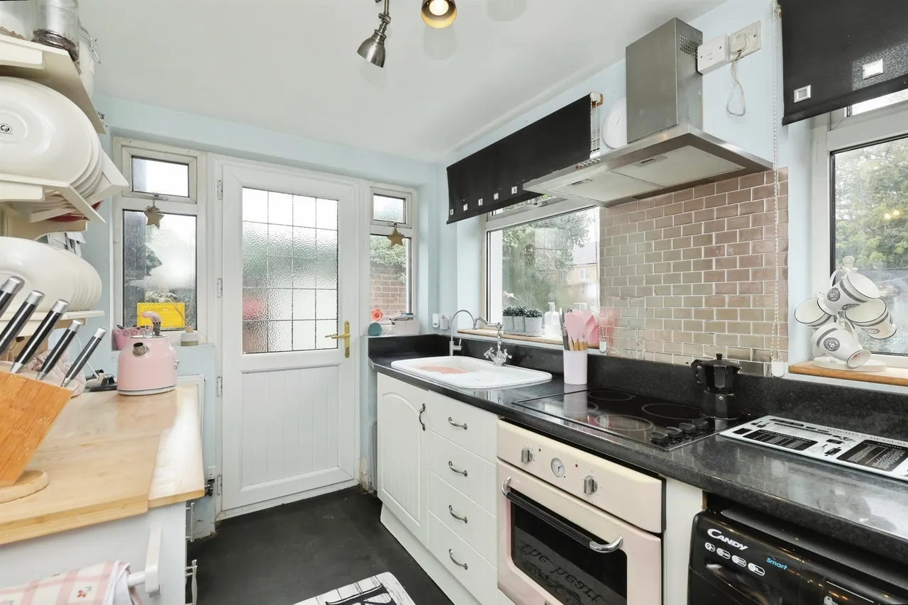Hill Gardens, Harworth, Doncaster, photo 12