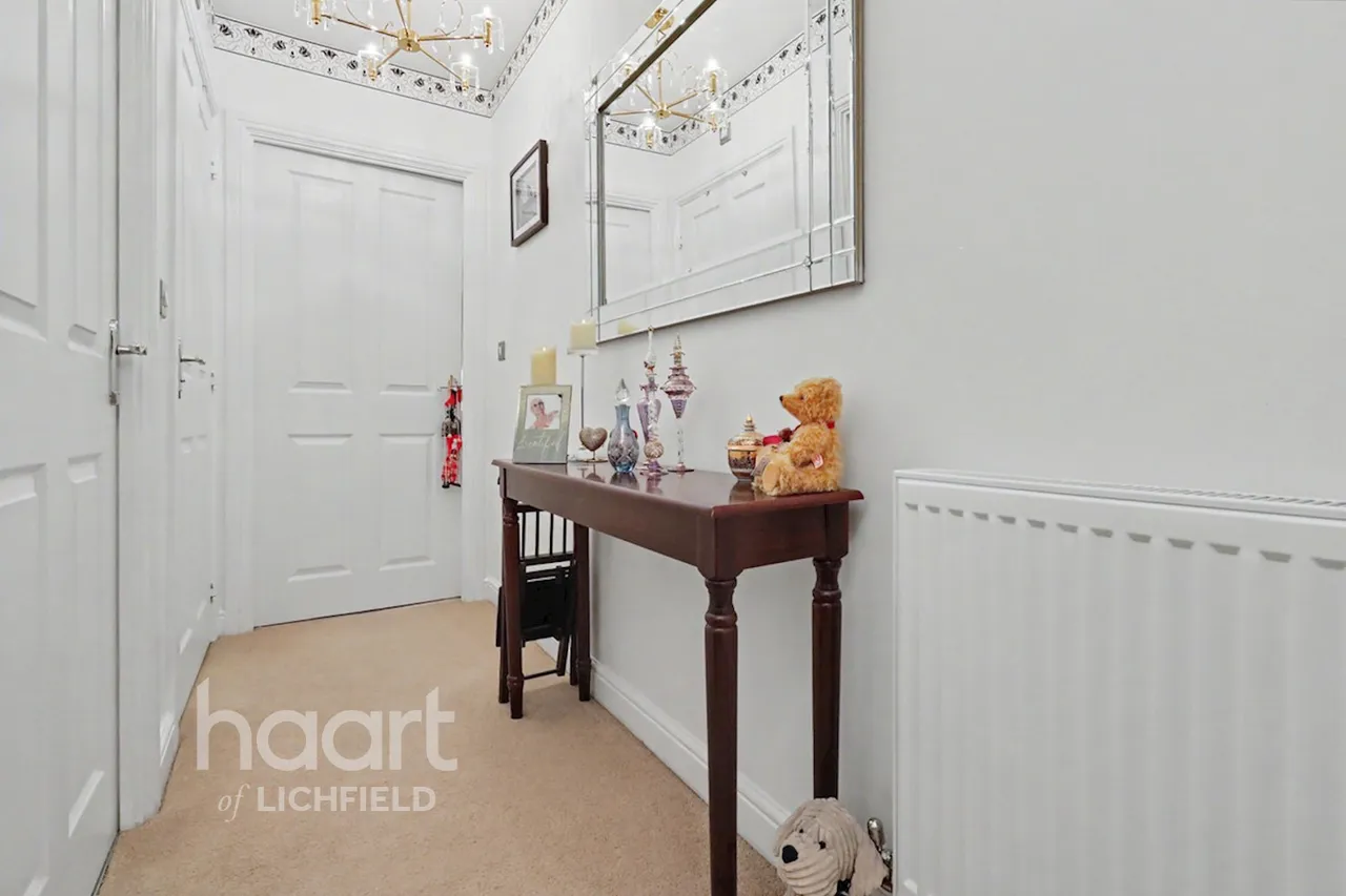 Thacker Drive, Lichfield, WS13, photo 16