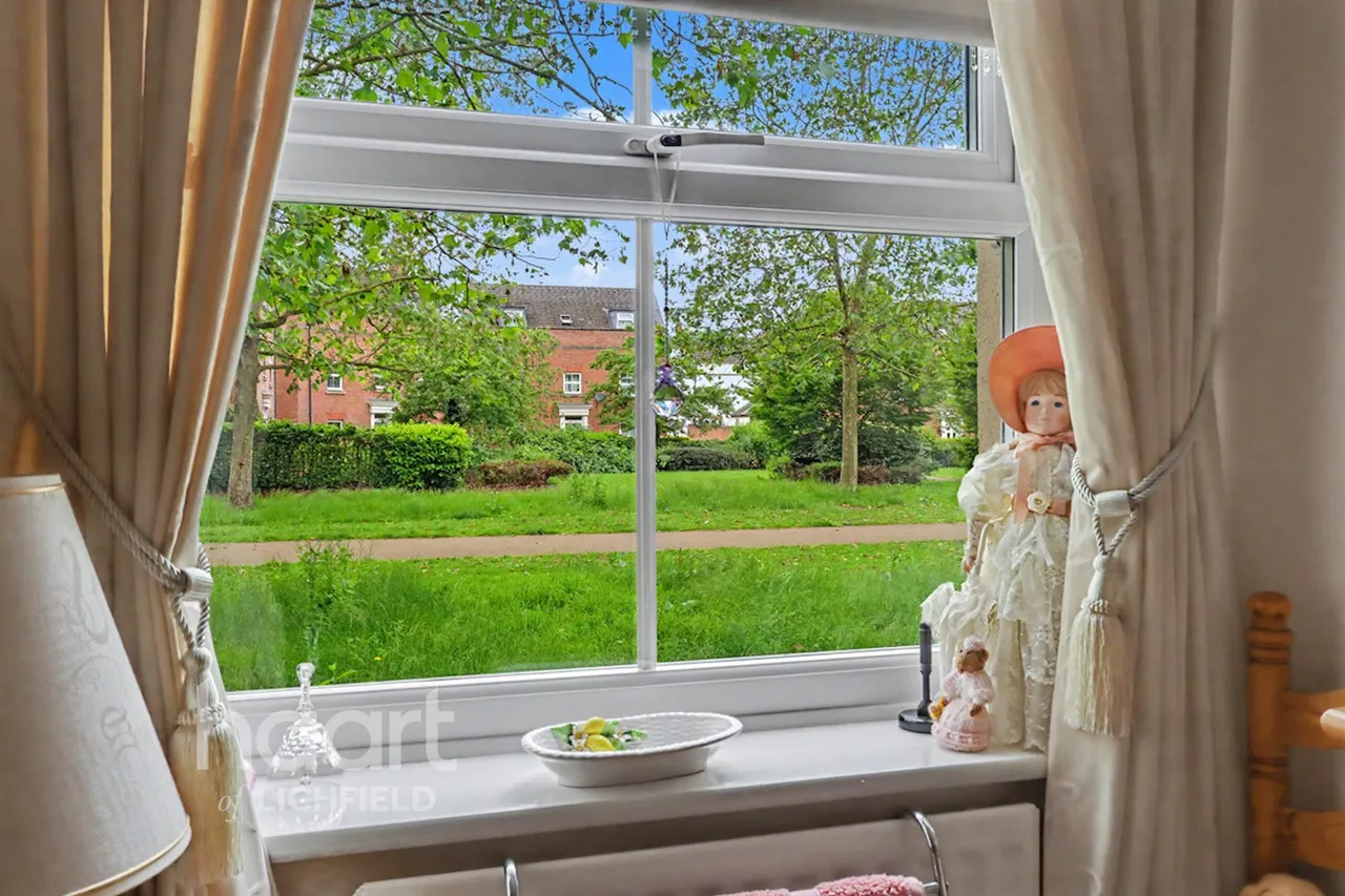 Thacker Drive, Lichfield, WS13, photo 14