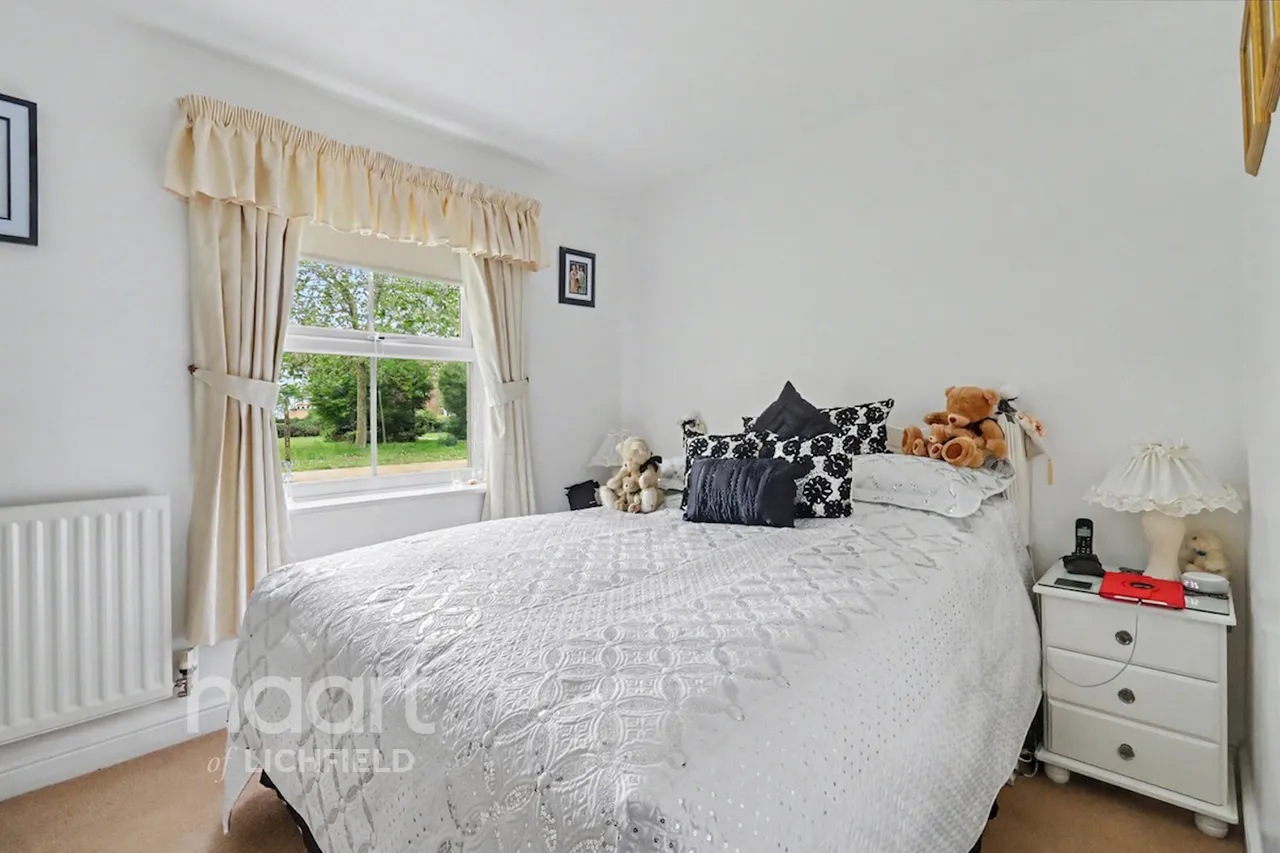 Thacker Drive, Lichfield, WS13, photo 10