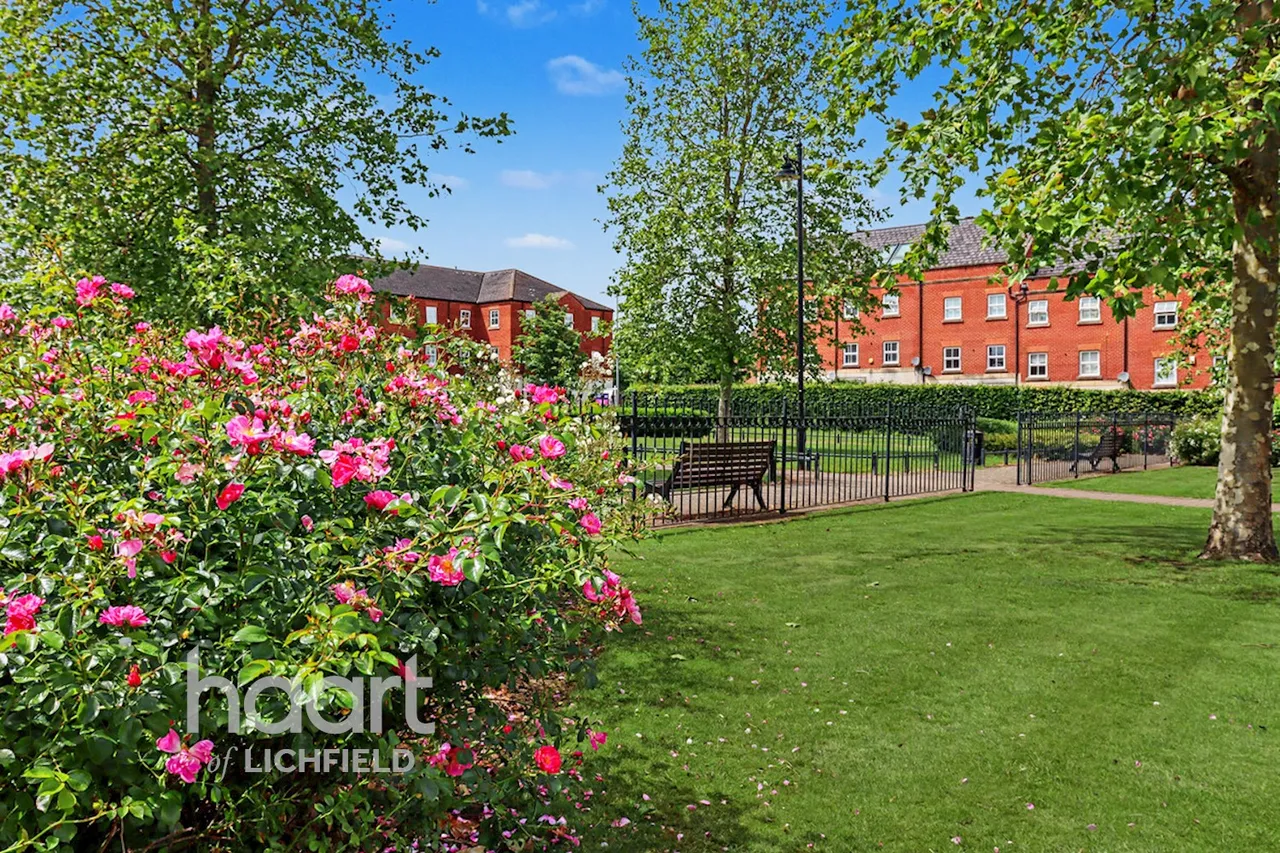 Thacker Drive, Lichfield, WS13, photo 19