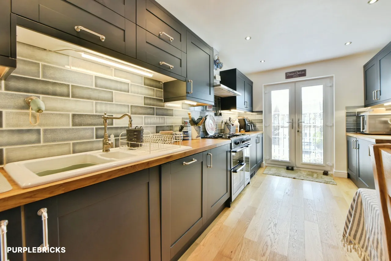 Shillingford Road, Bolton, BL4, photo 2