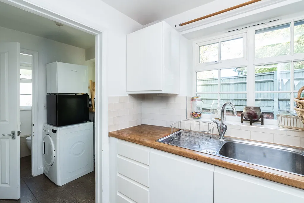 Pixham Lane, Pixham, RH4, photo 5
