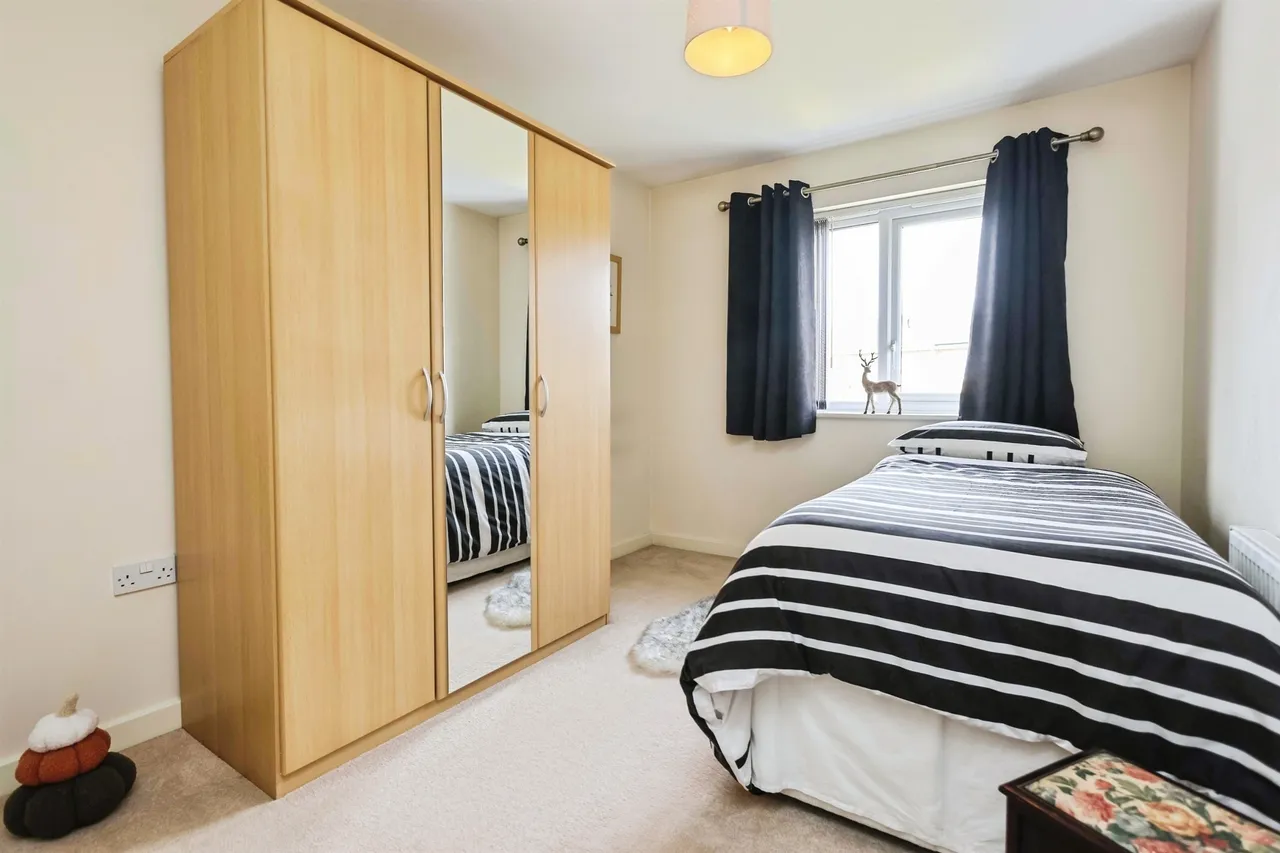 Auckland Drive, Birmingham, B36, photo 13