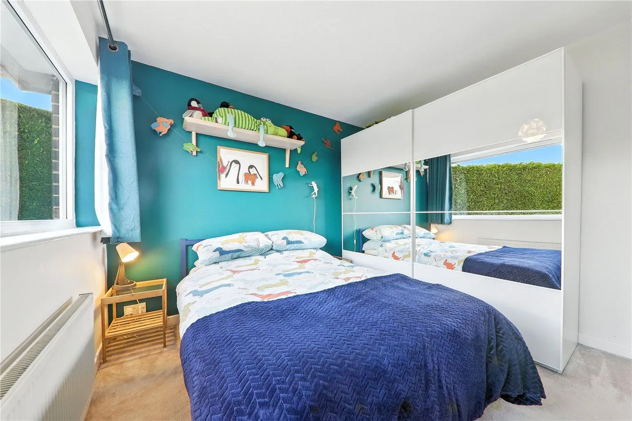 Woodhill Court, Leeds, LS16, photo 6