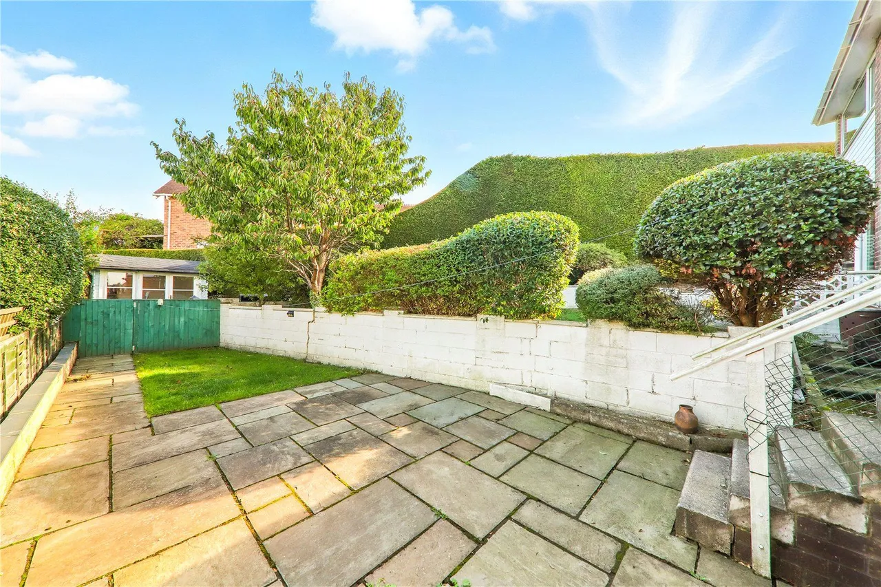 Woodhill Court, Leeds, LS16, photo 13