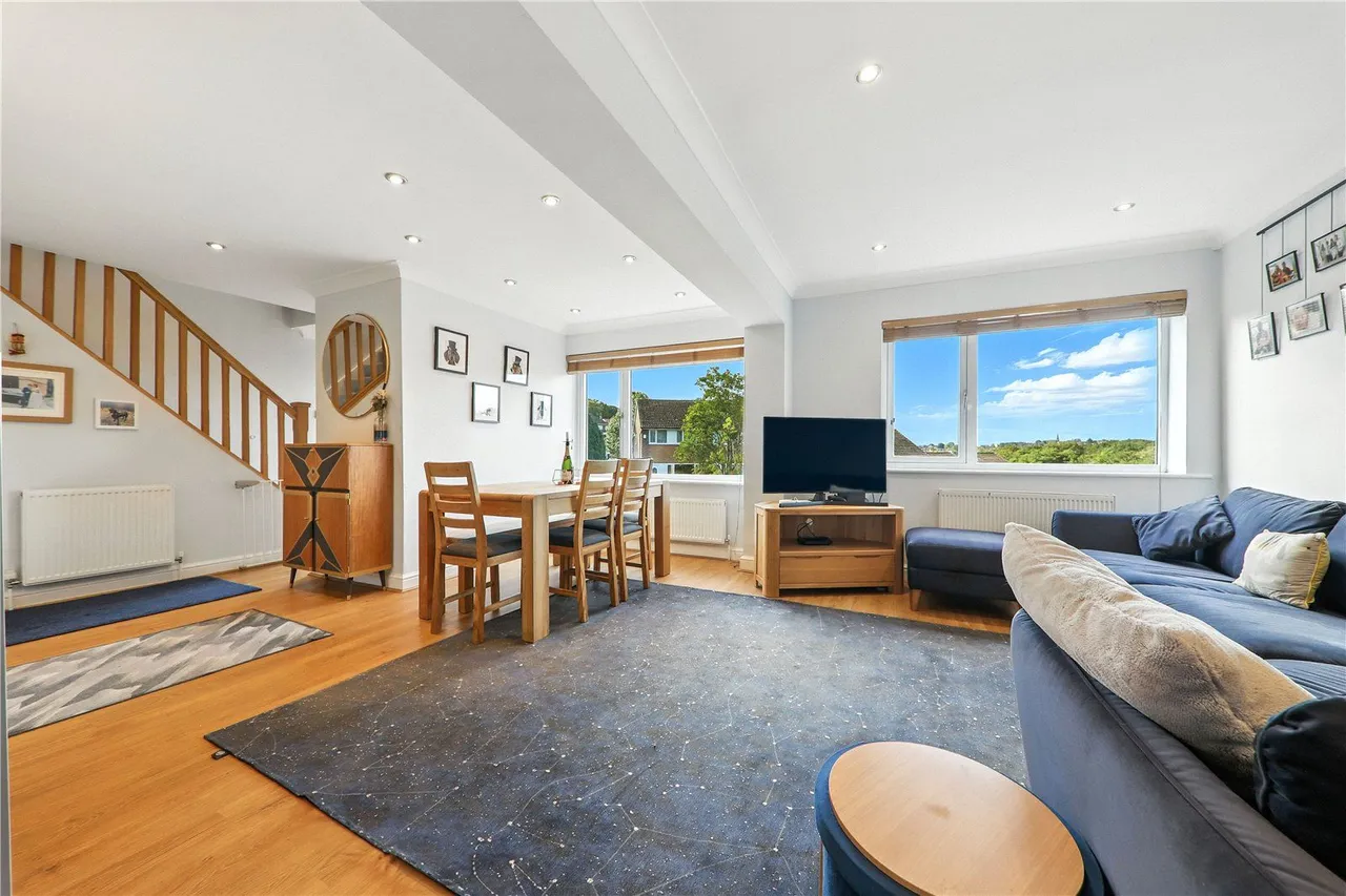 4 bed house for sale, Woodhill Court, Leeds, LS16