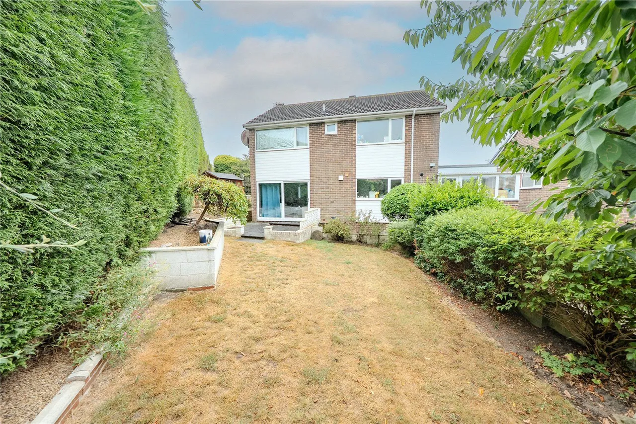 Woodhill Court, Leeds, LS16, photo 7
