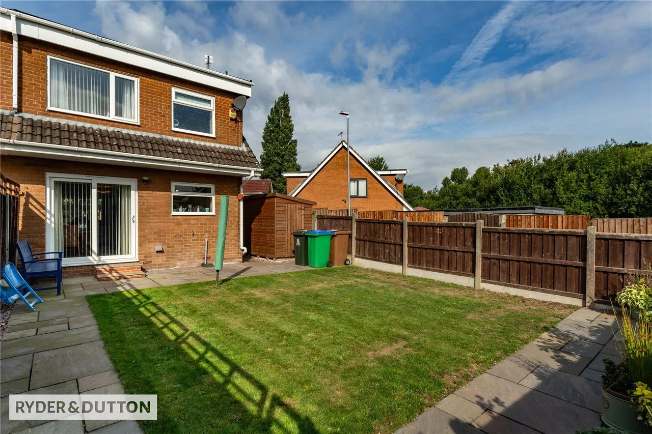 Newhouse Road, Heywood, OL10, photo 22