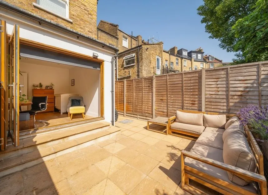 Cricketfield Road, London, E5, photo 9