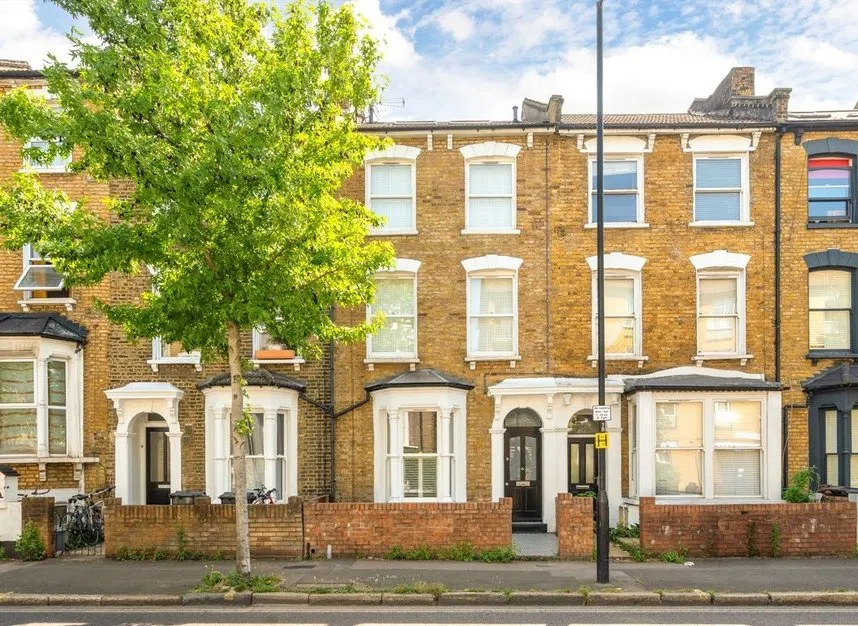 2 bed flat for sale — Cricketfield Road, London, E5