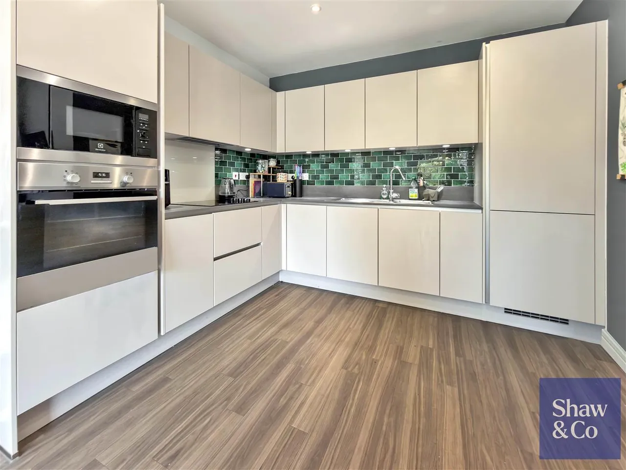 Pears Road, Hounslow, photo 4