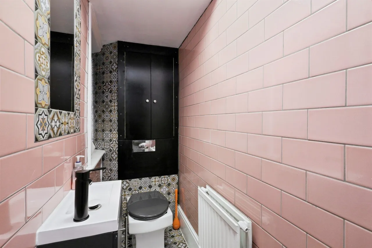 South Cliff Avenue, Eastbourne, BN20, photo 11