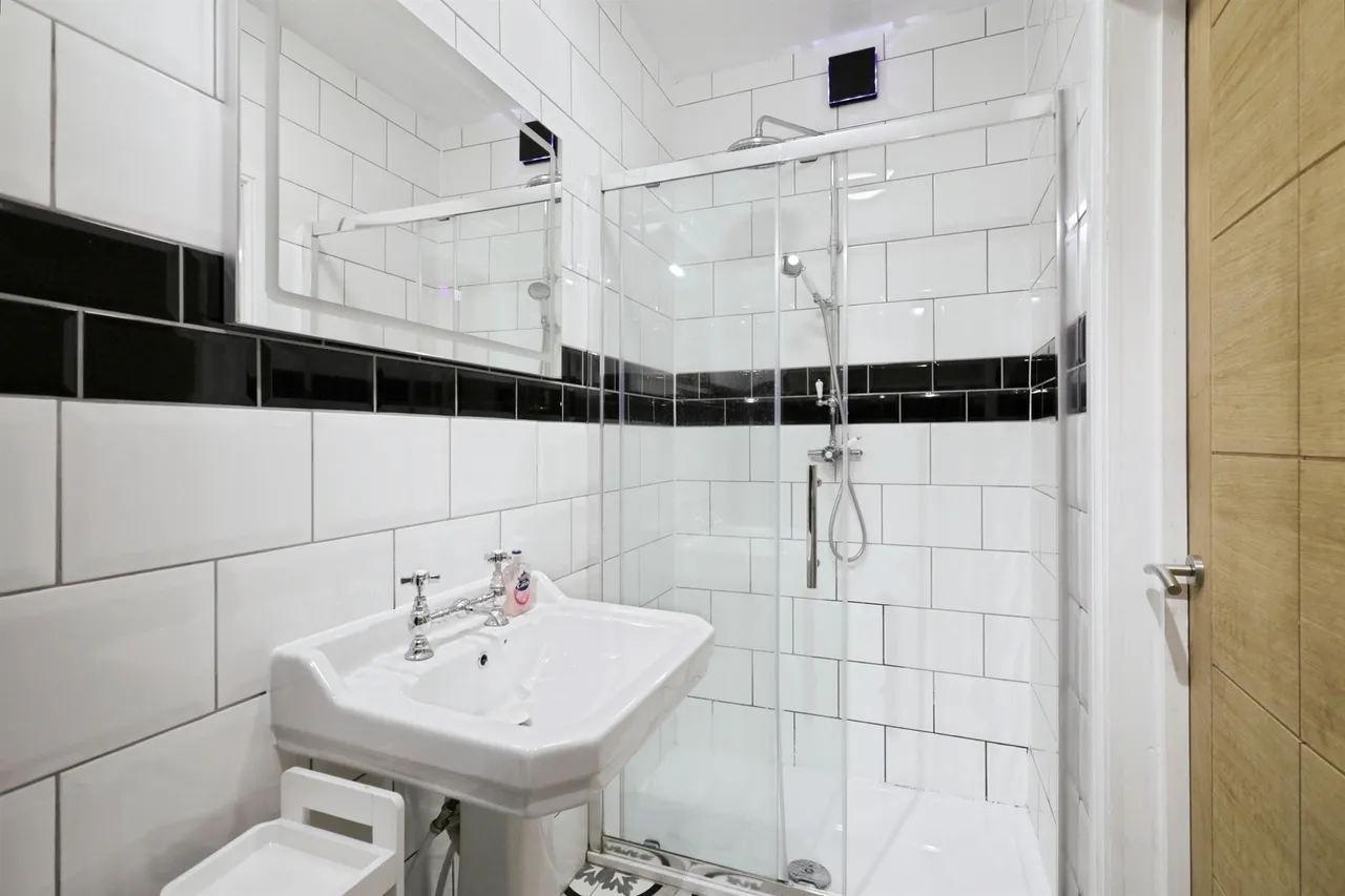 South Cliff Avenue, Eastbourne, BN20, photo 14