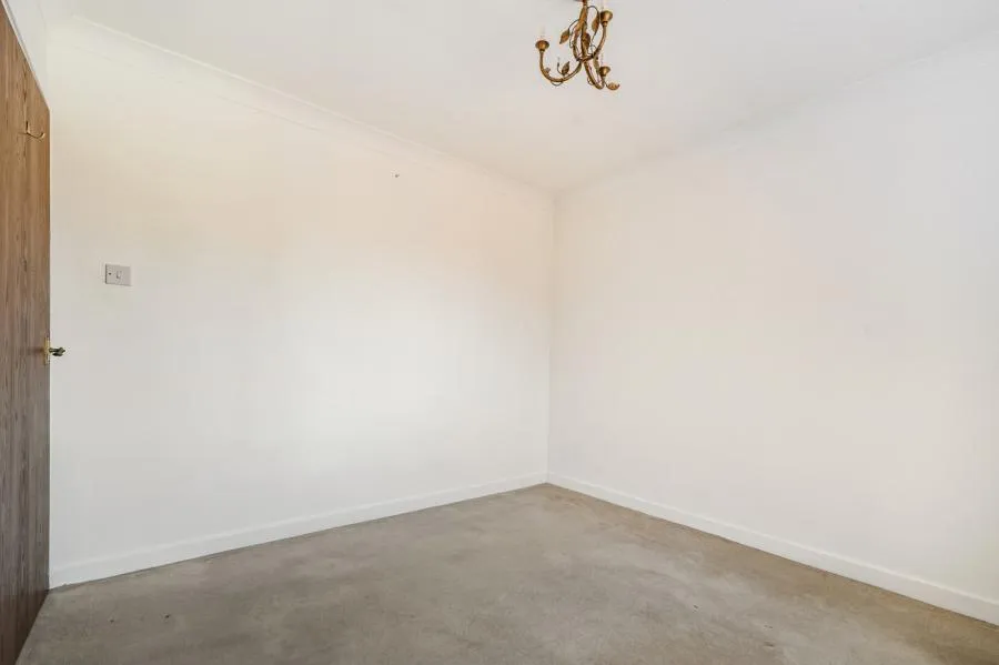Sidmouth Court, Reading, RG1, photo 11