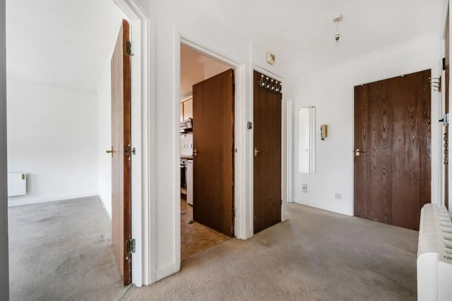 Sidmouth Court, Reading, RG1, photo 15