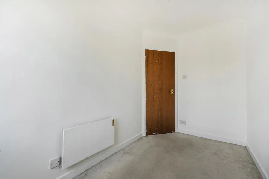 Sidmouth Court, Reading, RG1, photo 12