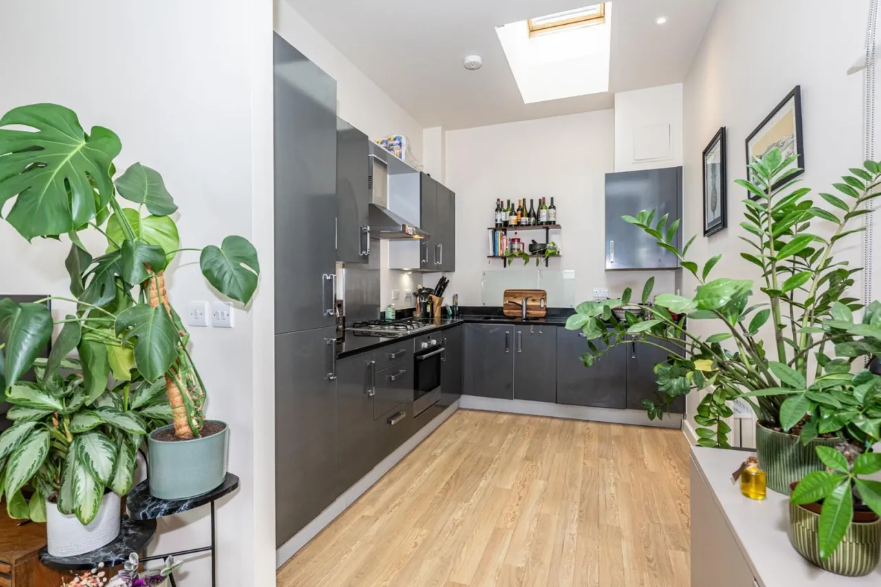 Glengall Road, Queens Park, NW6, photo 11