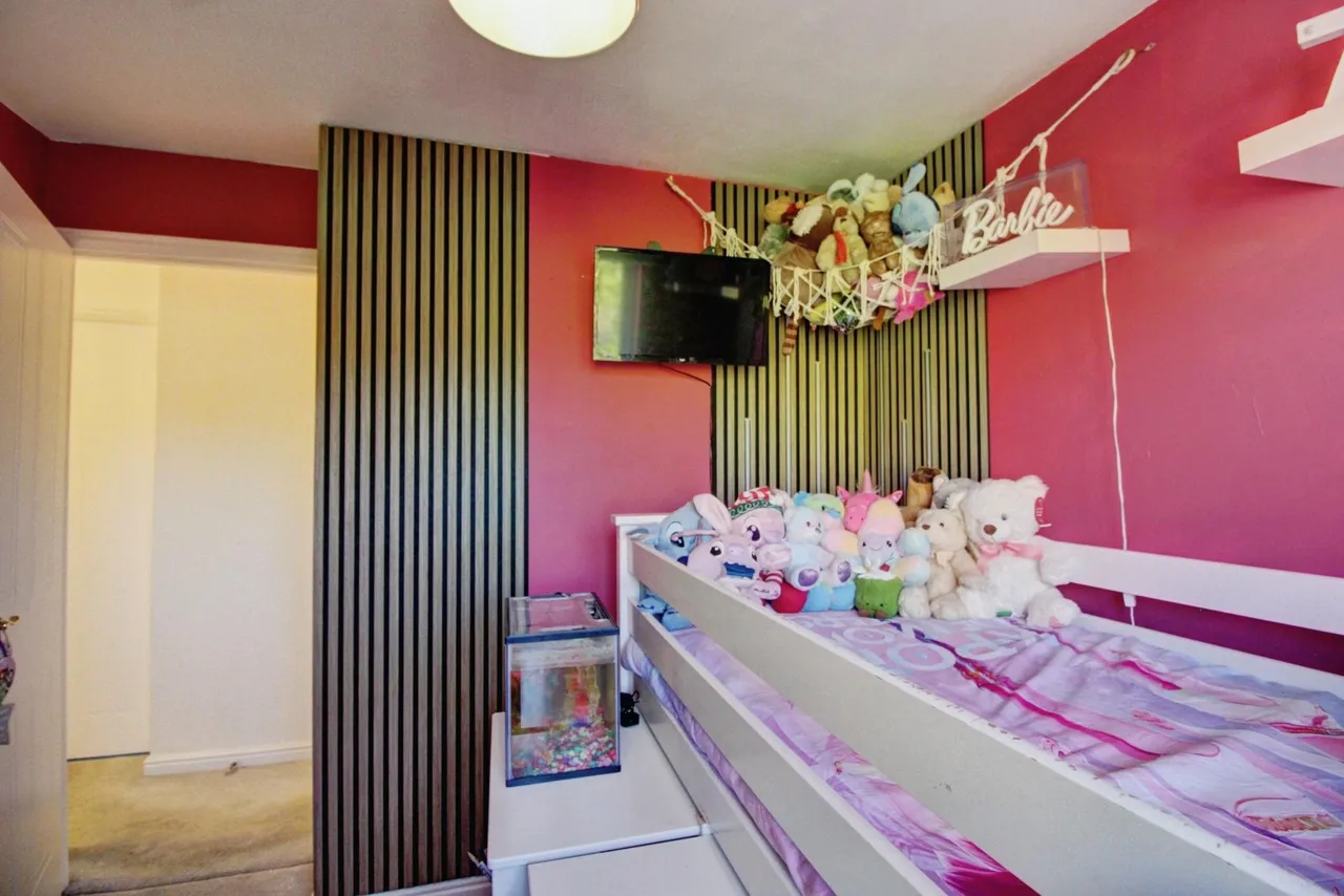 Orchard Place, Cudworth, S72, photo 14