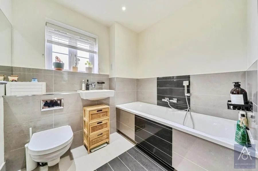 Summerhouse Hill, Buckingham, MK18, photo 8