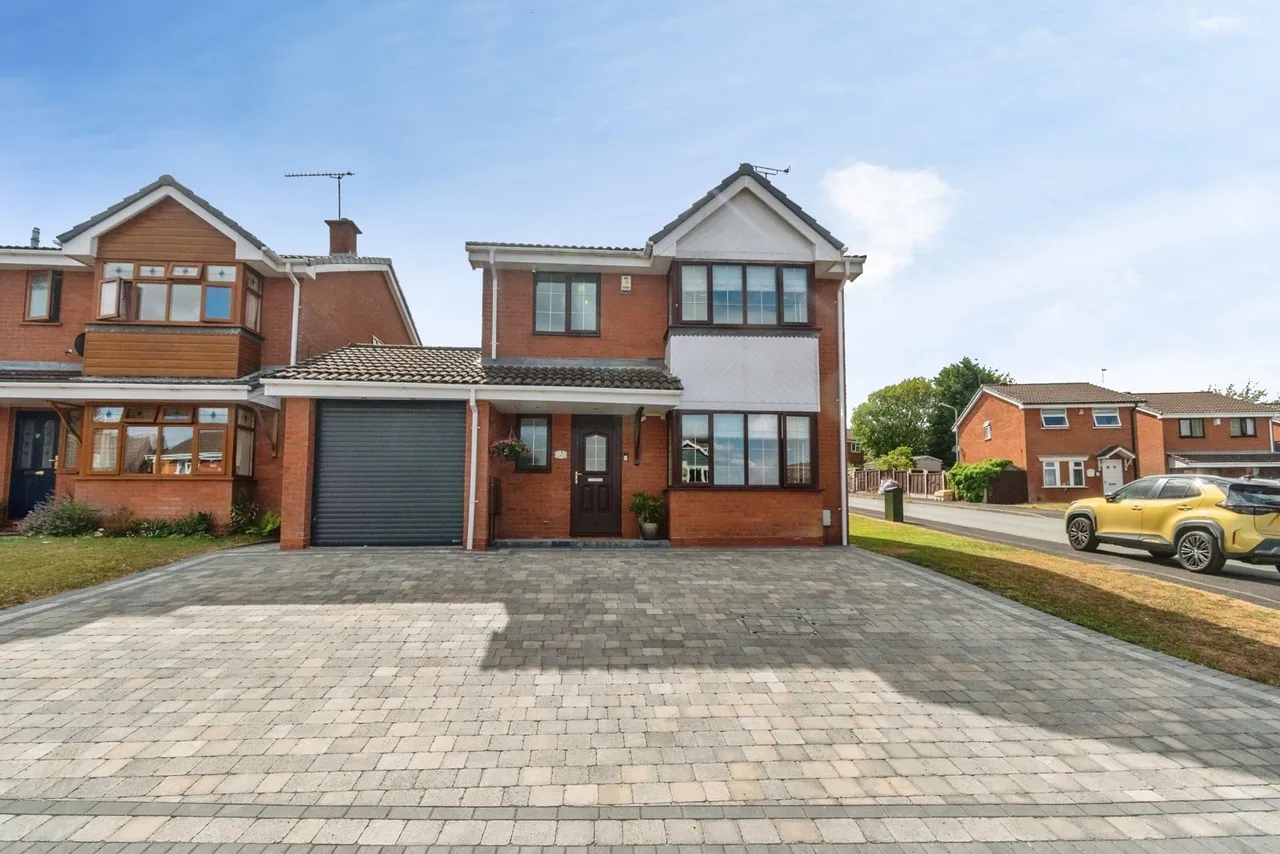St. Andrew Close, Hednesford, Cannock, Staffordshire, WS12, photo 30