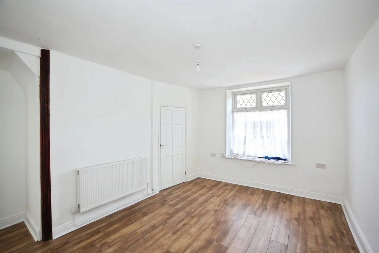Ystrad Road, Pentre, CF41, photo 3