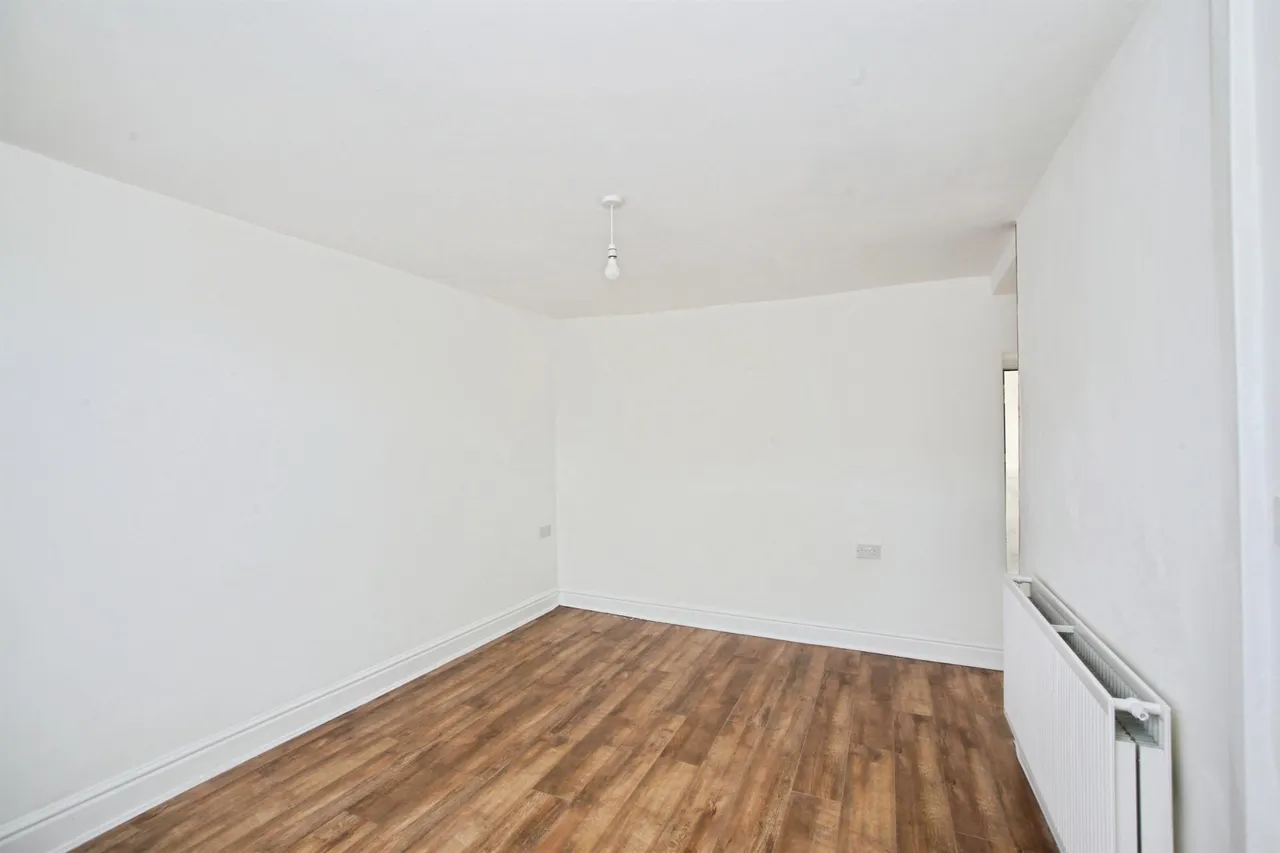 Ystrad Road, Pentre, CF41, photo 5
