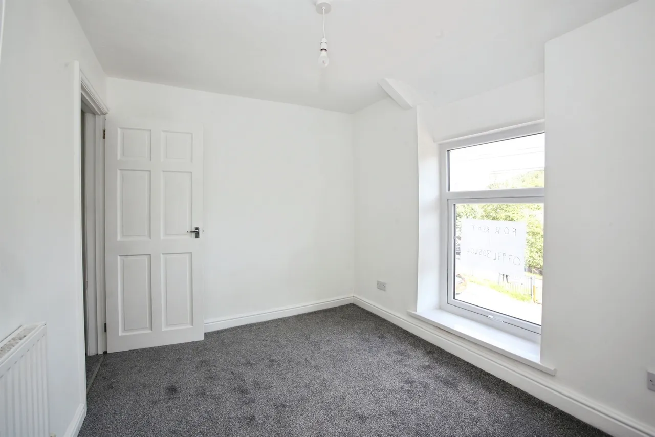 Ystrad Road, Pentre, CF41, photo 9