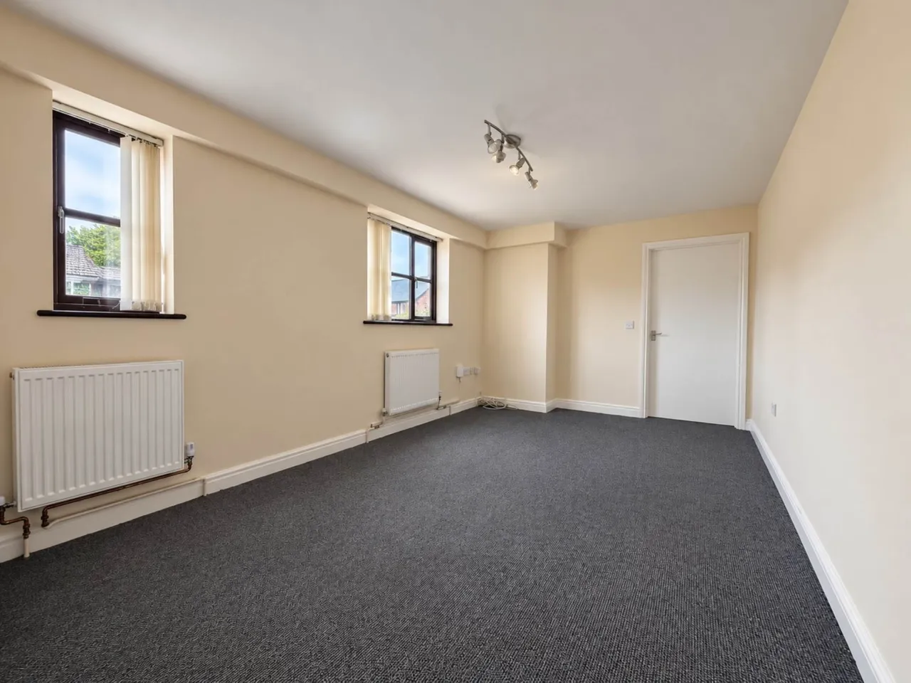 The Firs, 21 Kingshill, CO10 0EH, photo 4