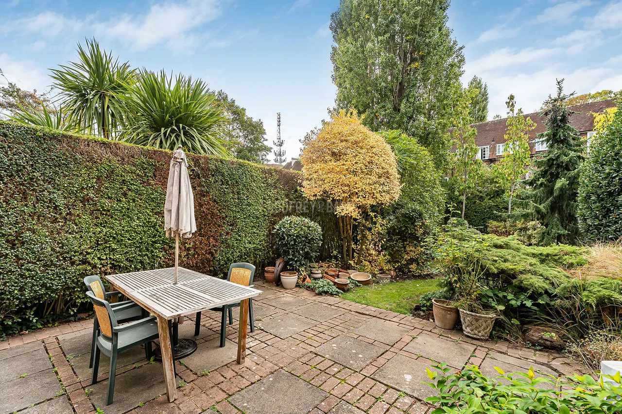 Corringham Road, Hampstead Garden Suburb, NW11, photo 3