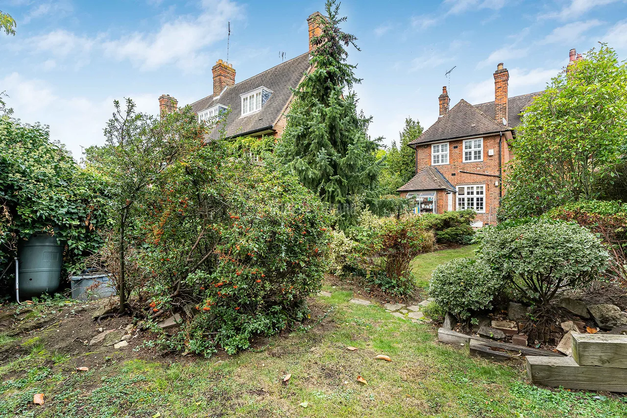 Corringham Road, Hampstead Garden Suburb, NW11, photo 8