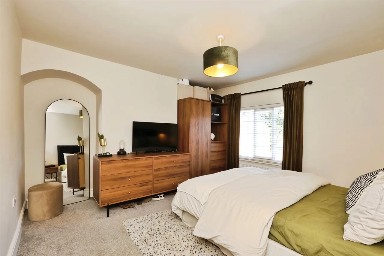 Forrests Yard, Worksop, S80, photo 7